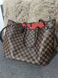 Torebka Louis Vuitton Neverfull MM z Dubaju