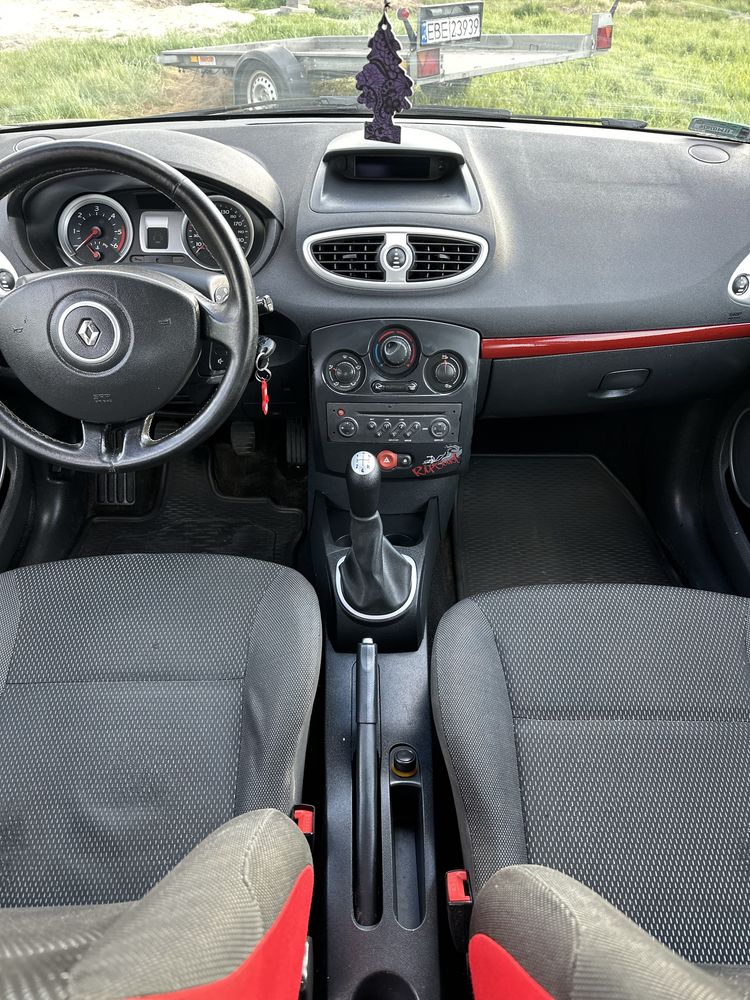 Renault Clio III 3 1.5dci 5 drzwi Ładne ! Zarej.