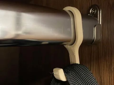 Gancho para Roupeiro 16x30mm