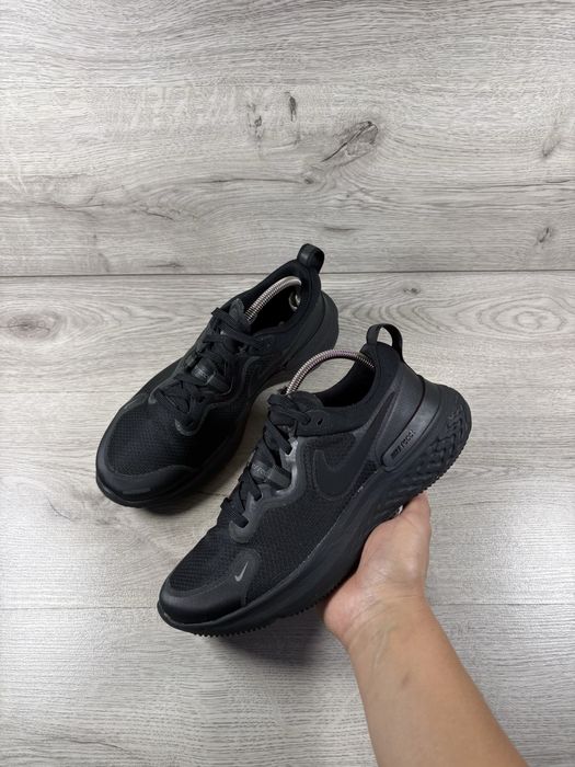 Nike React Miller кросівки на хлопчика 37 розмір