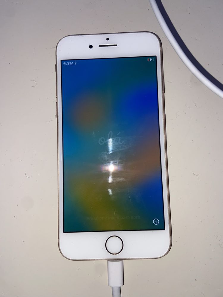 iPhone 8 dourado, 64gb limpo