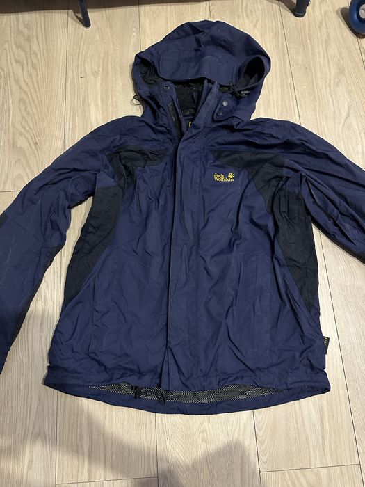 Трекінгова вітрьовка Jack Wolfskin на Gor tex