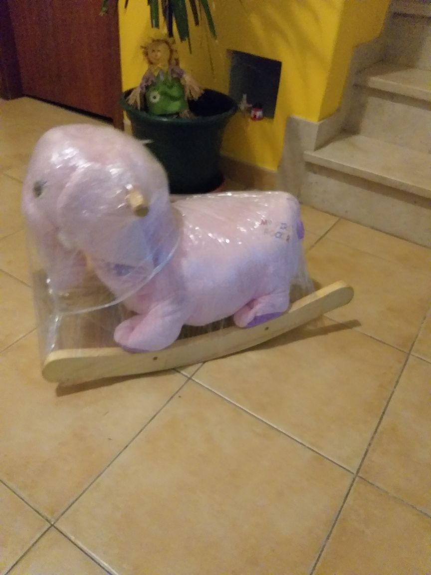 Elefante de baloiço