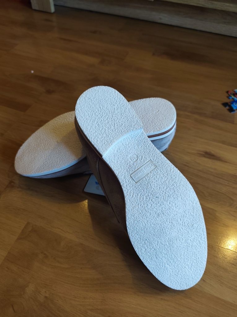 Nowe półbuty damskie