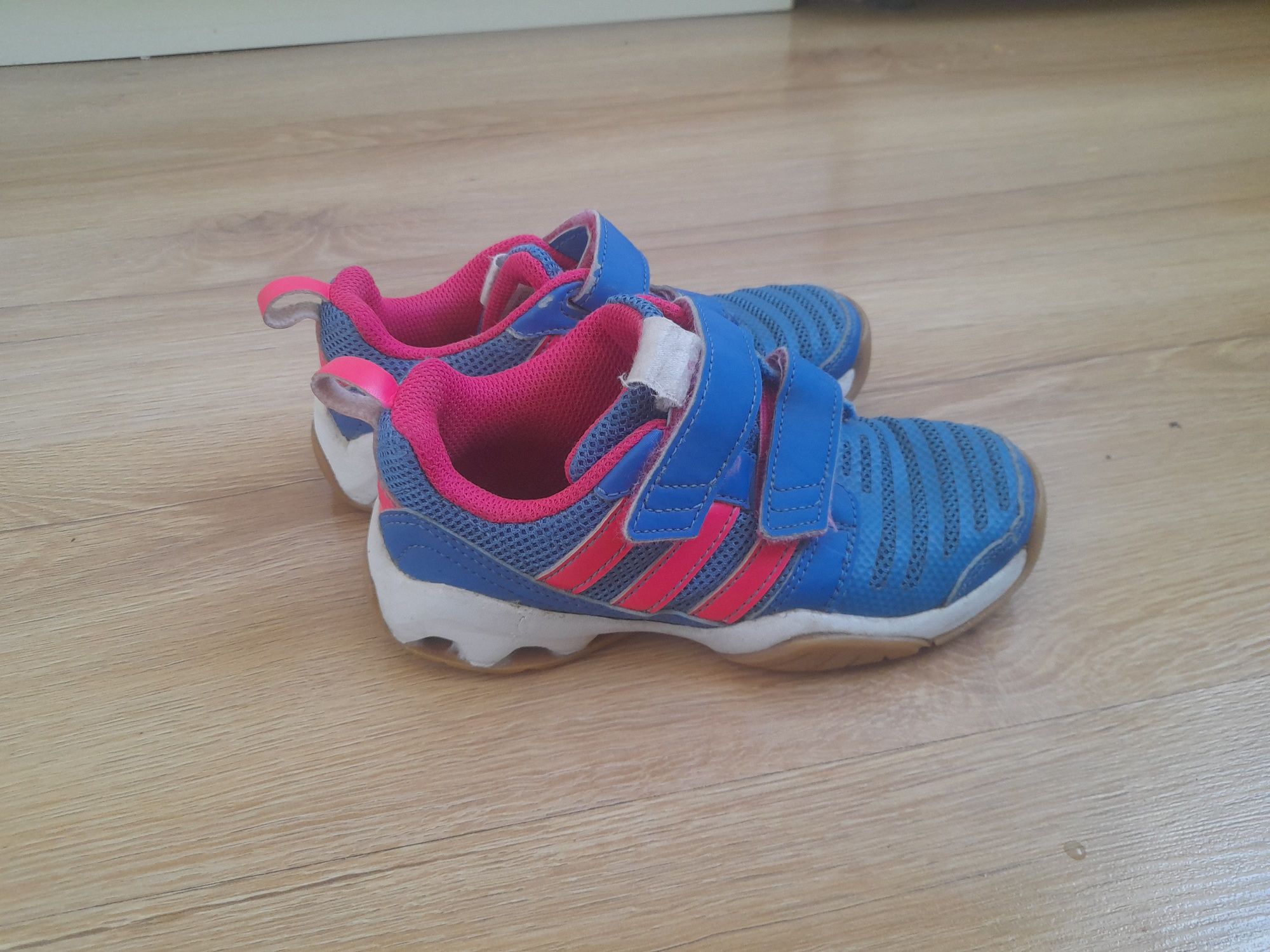 Buty sportowe adidas dla dziewczynki 29