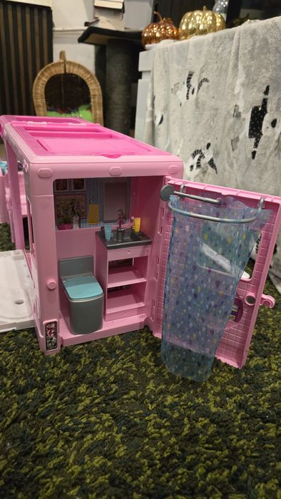 Kamper XXL dla lalek Barbie