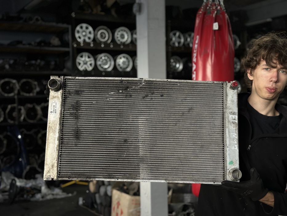 BMW E60 E61 N47 Основний Радіатор Охолодження н47 2.0d Рестайл 2008