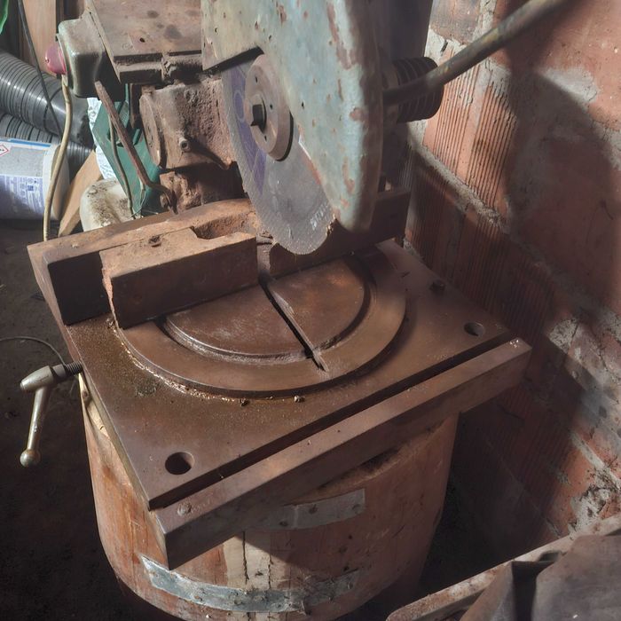 Sprzedam przecinarkę do metalu  profesjonalna