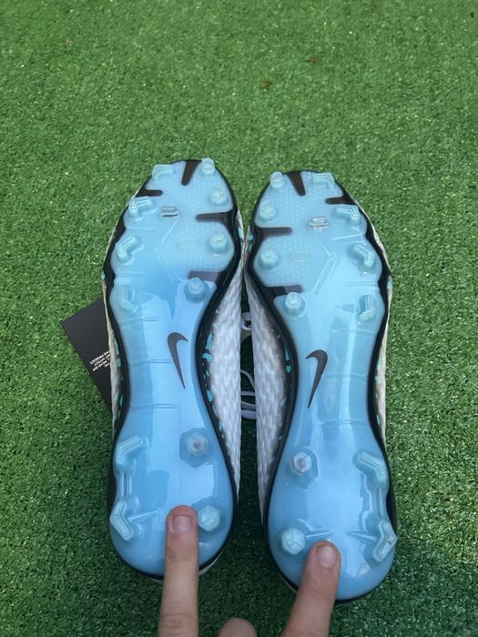 Nike Hypervenom Hydra