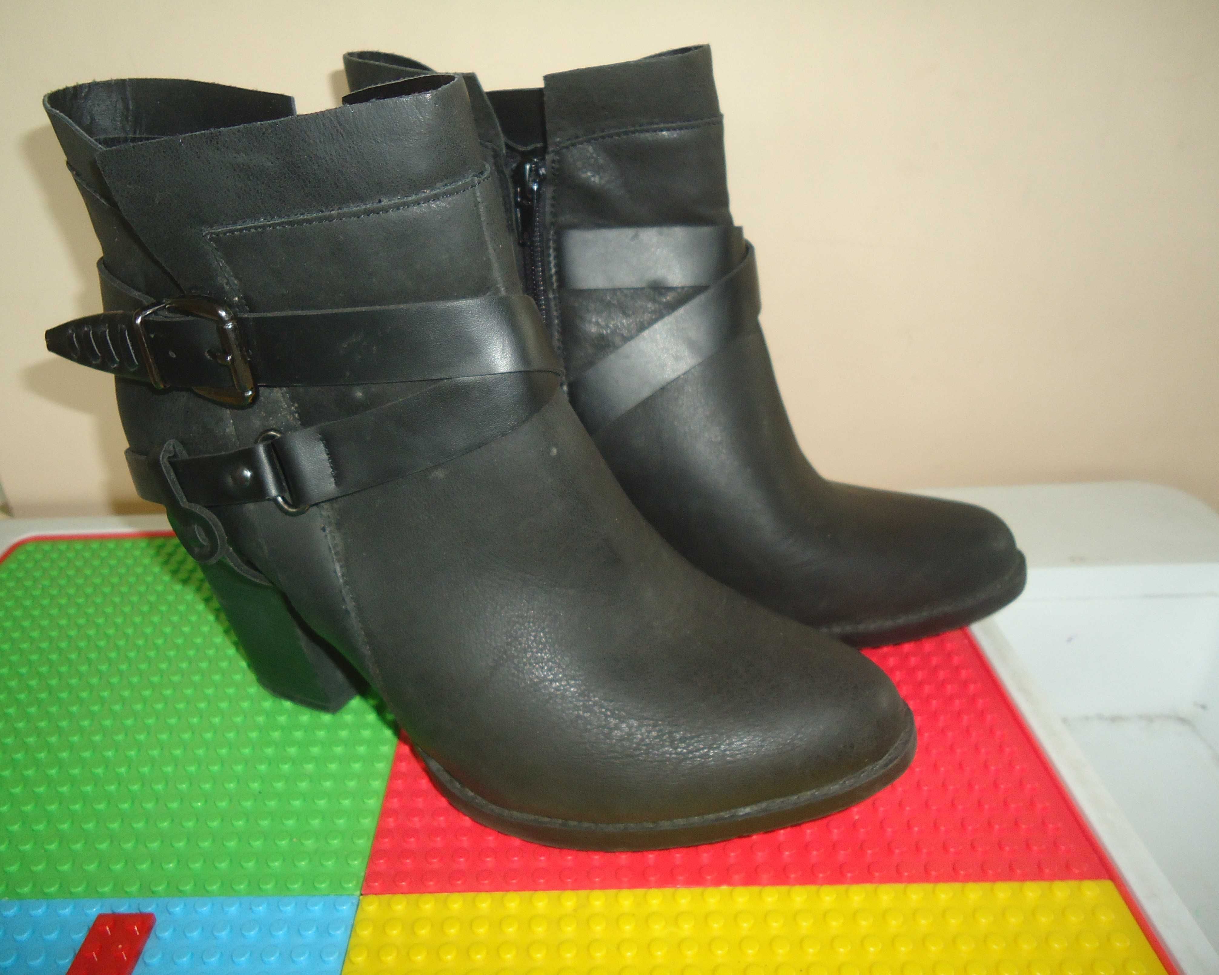 Head Over Heels by Dune Posey Czarne botki na klocku obcasie Rozm 40