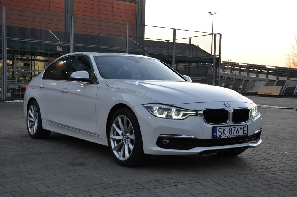 BMW Seria 3 BMW F30 320i xDrive 184km LCI
