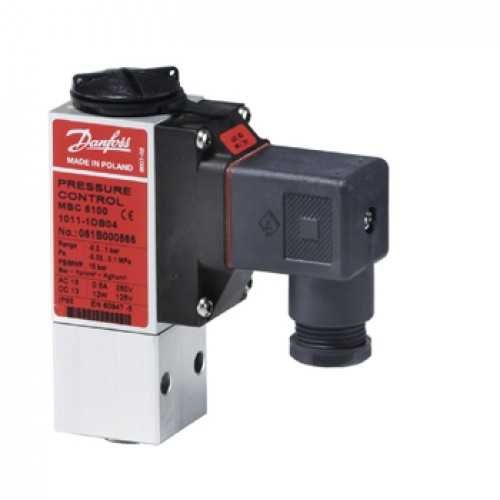 061B100466 Regulator ciśnienia, presostat  MBC 5100,  Danfoss