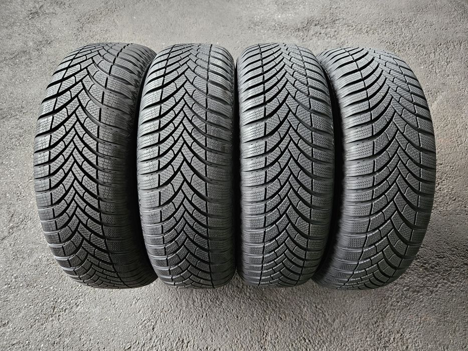 Kpl Opon Zimowe Semperit Speed-Grip 5 215.70.16 100T Rok 2024