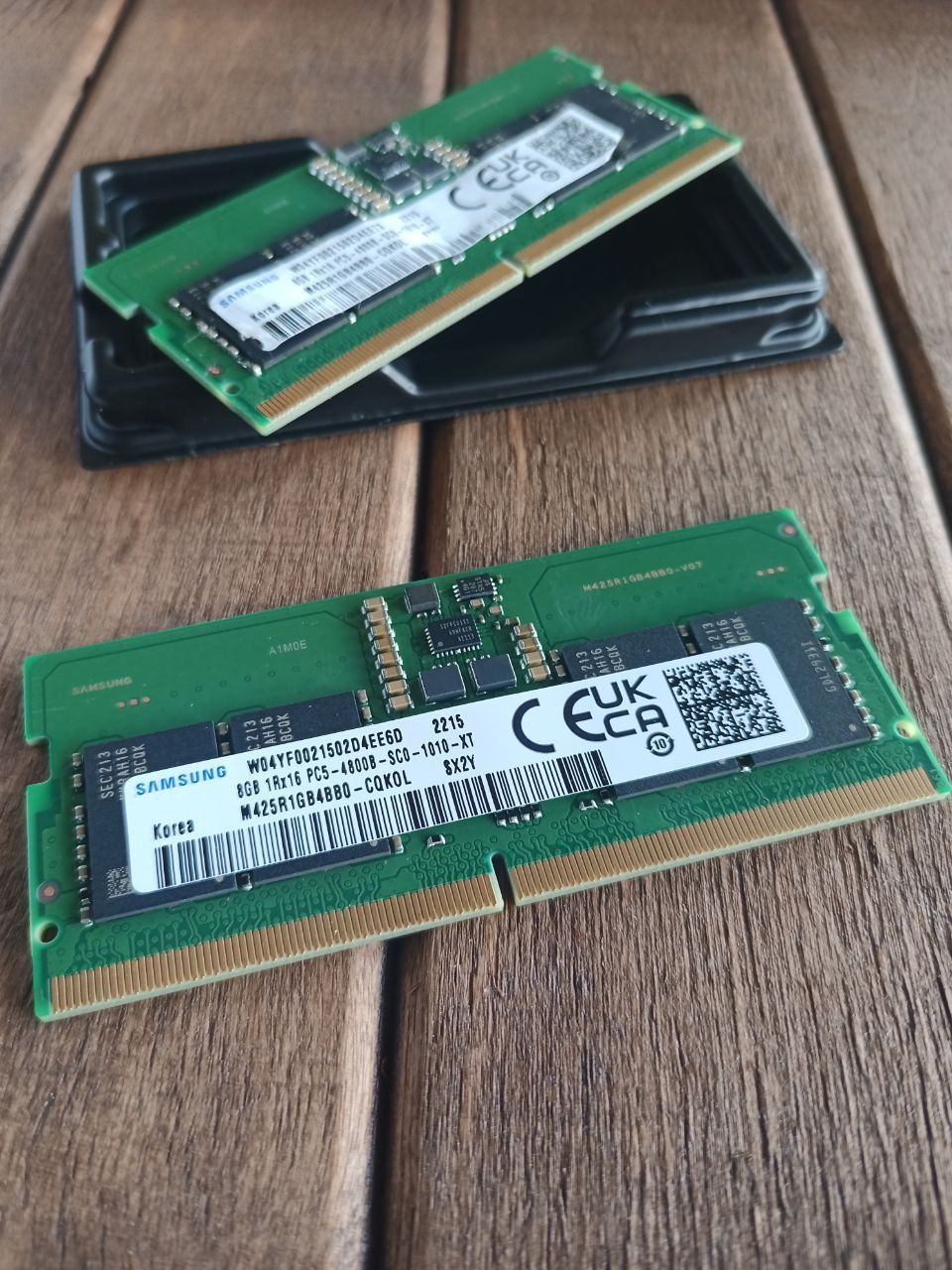 Пам'ять для ноутбука DDR5 16gb (2*8)