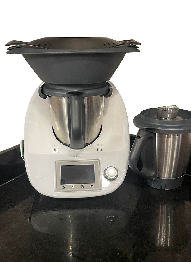 Bimby TM5 com 1 copo suplente