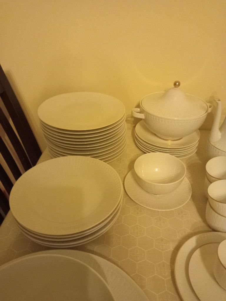 Zestaw obiadowy kawowy porcelana