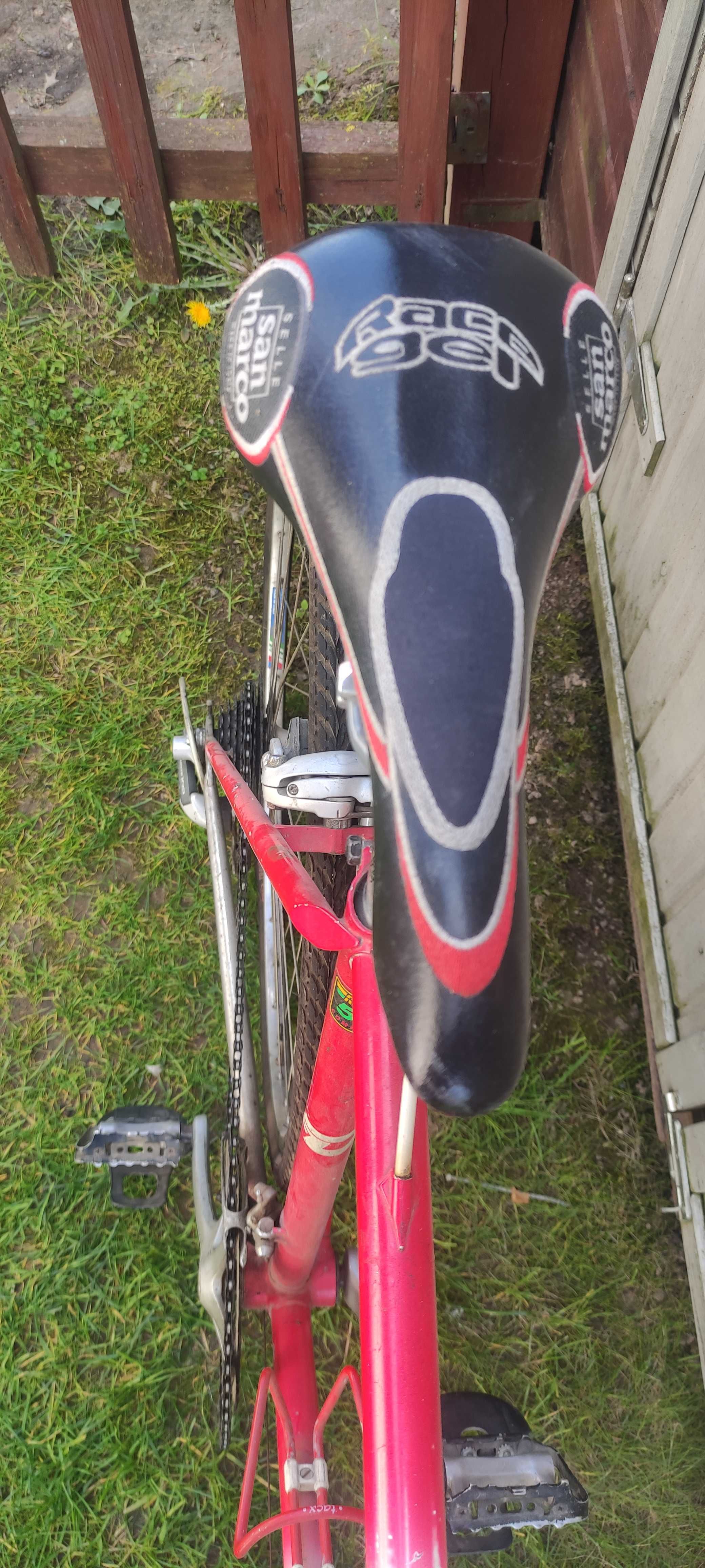Rower szosowy Diamant - osprzęt Shimano 105