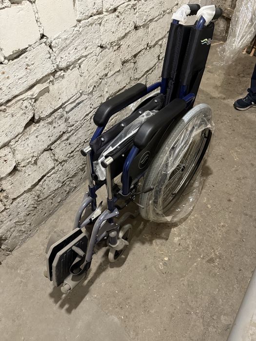 Wozek inwalidzki breezy 90 nowy