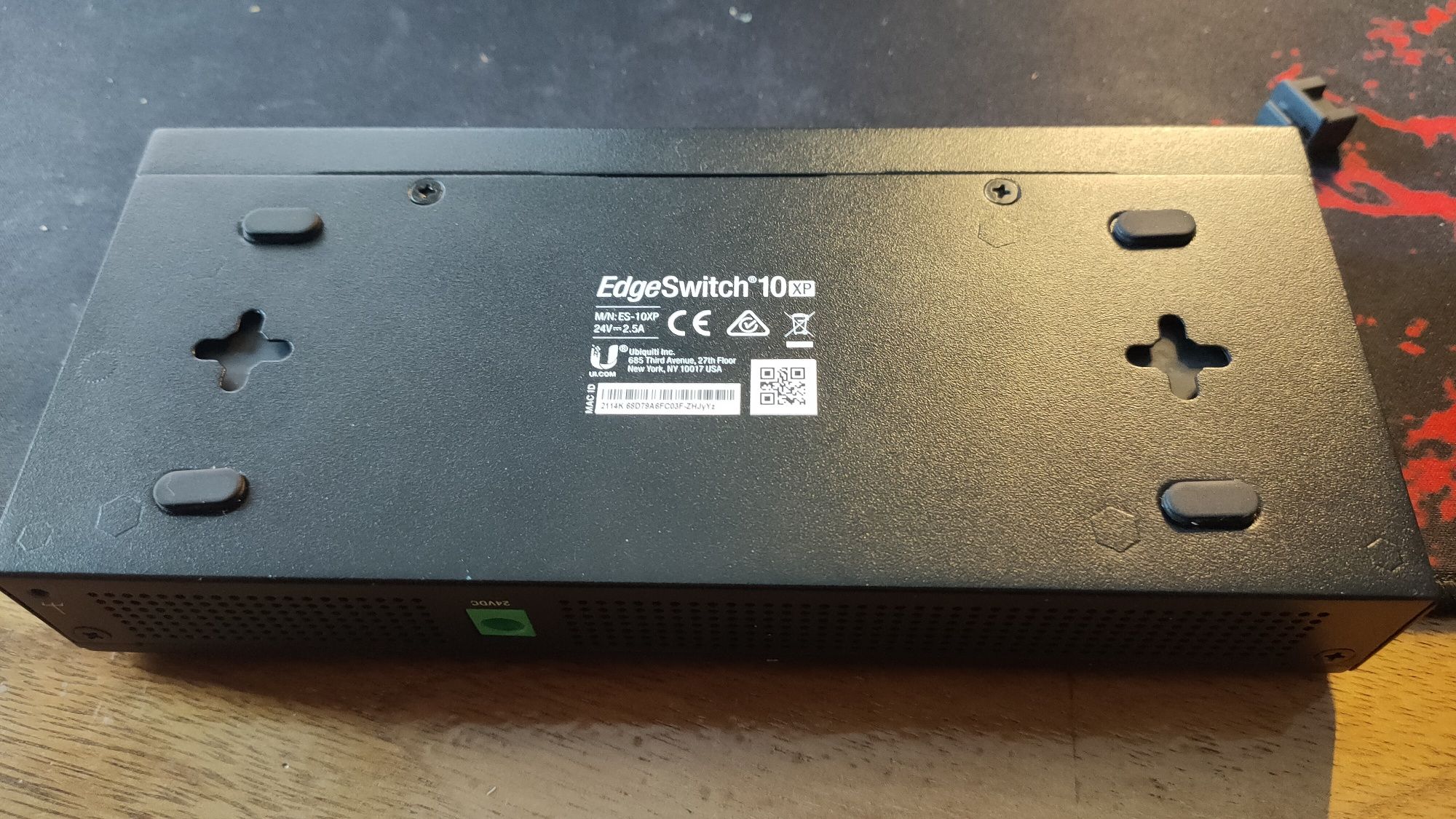 PoE Комутатор L2 Ubiquiti EdgeSwitch ES-10XP