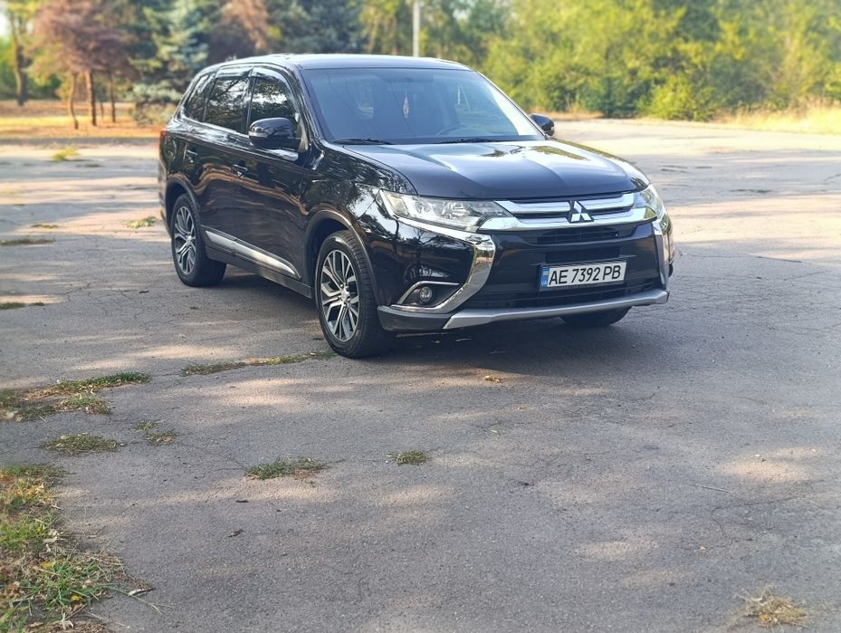 Mitsubishi outlander 3 2017г. 4awd