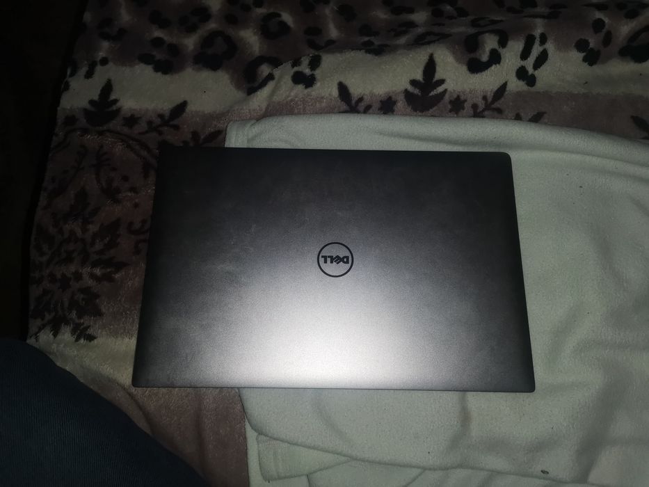 Ноутбук dell p56f