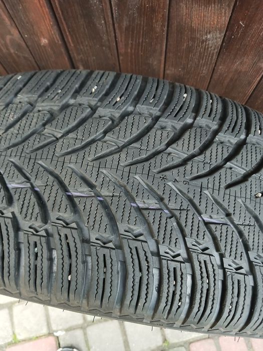 Шини 255 / 55  R20