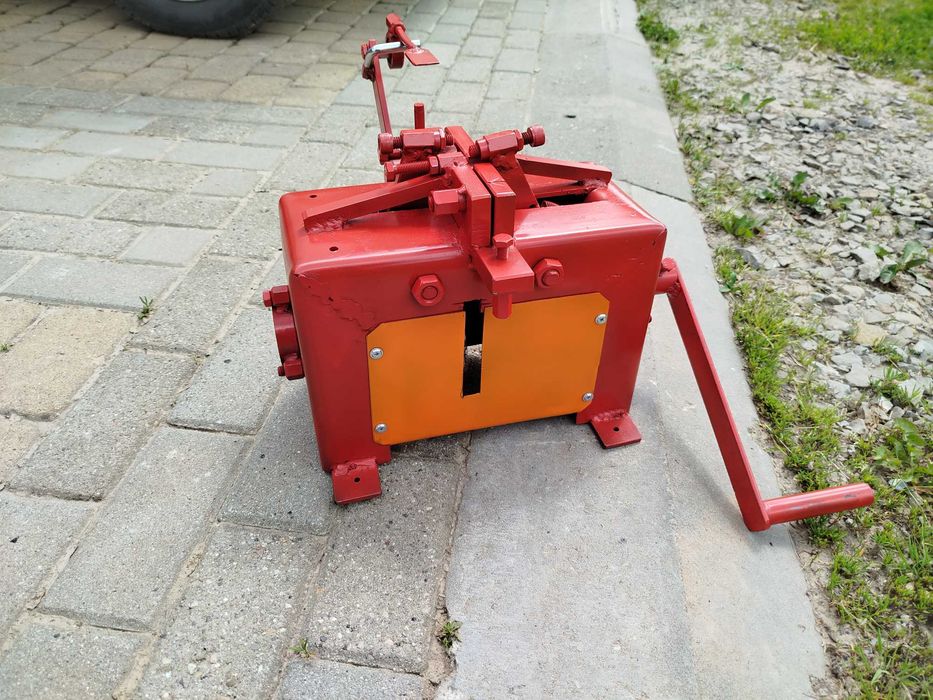 Rozwierak do pił taśmowych