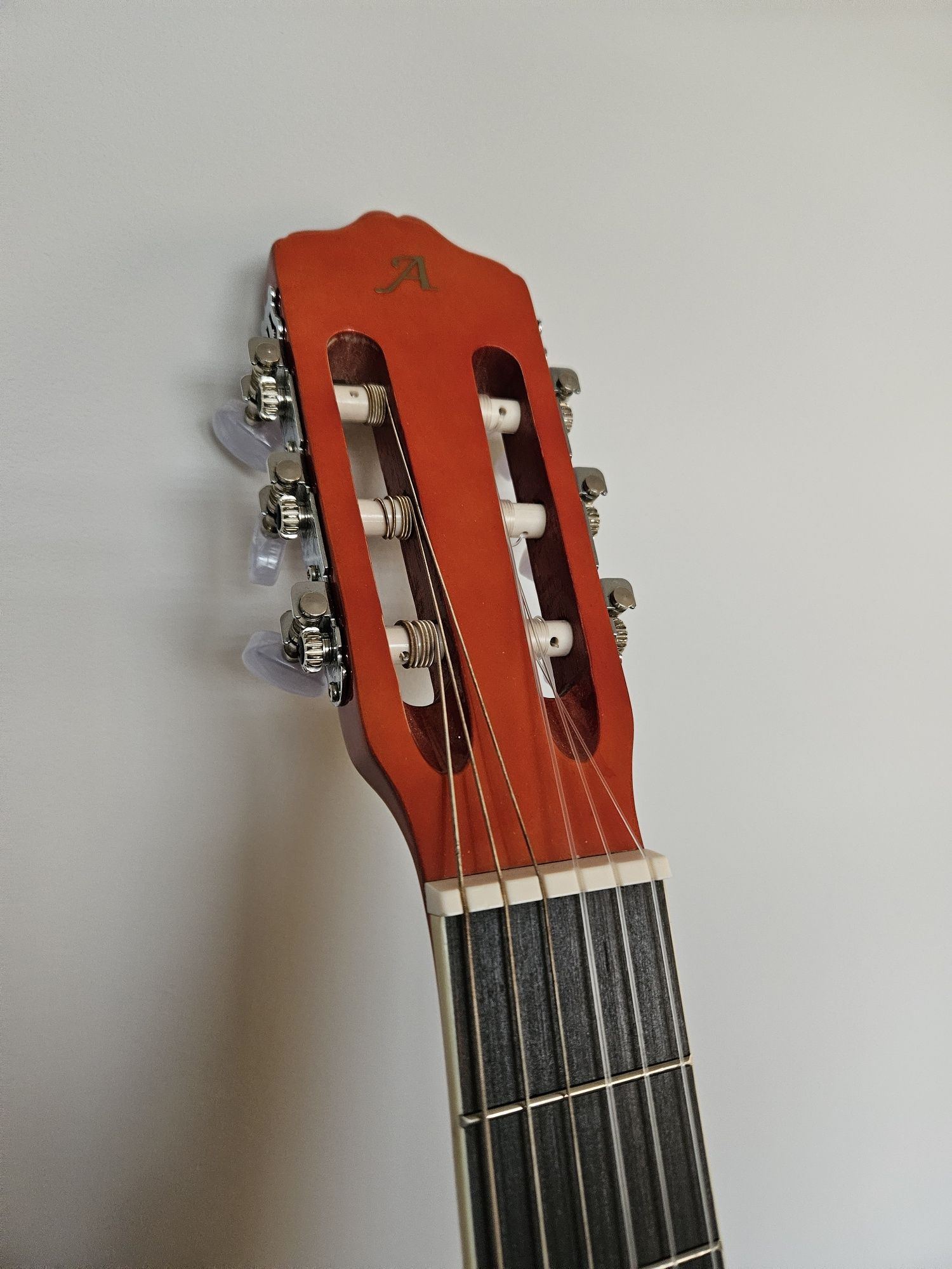 Gitara klasyczna Alvera model ACG100 4/4 NT