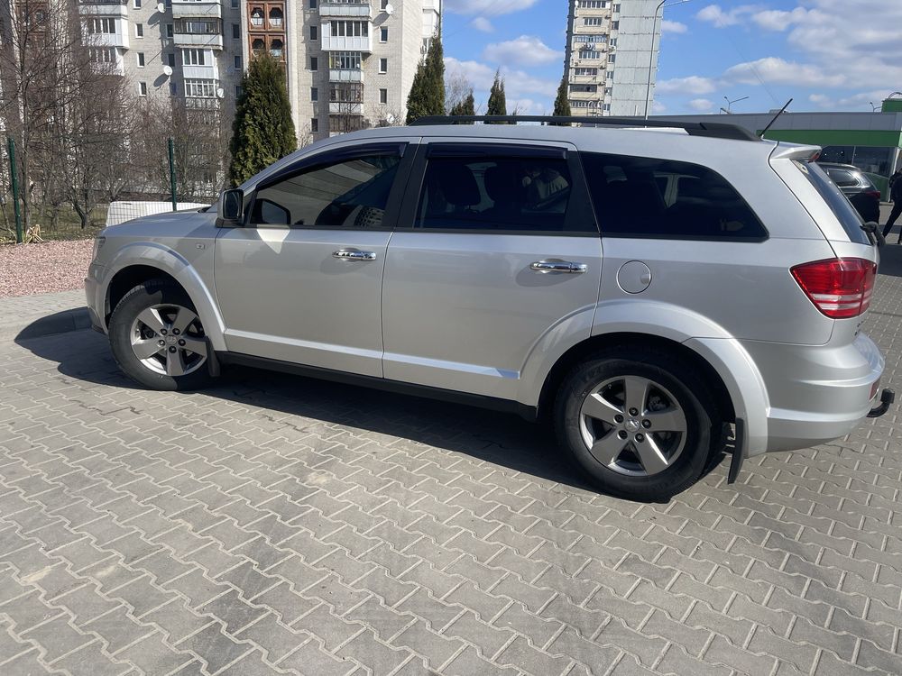 Додж Джорні (Dodge Journey)