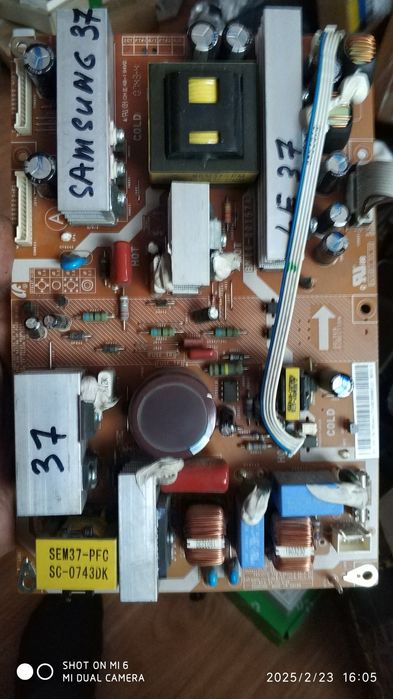 Блок живлення Samsung BN44-00157A робочий без проблем