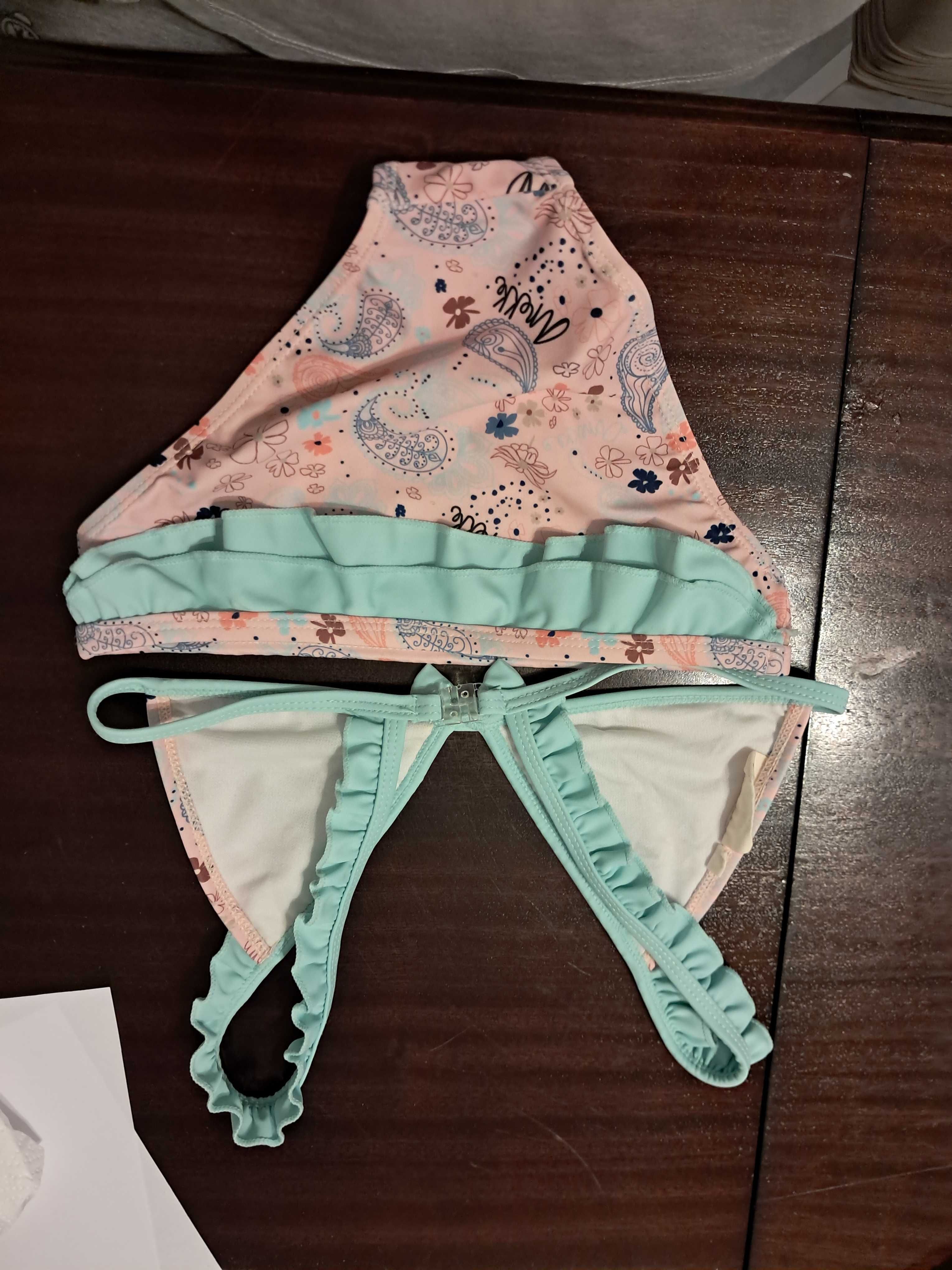 Bikini menina da marca Anekke