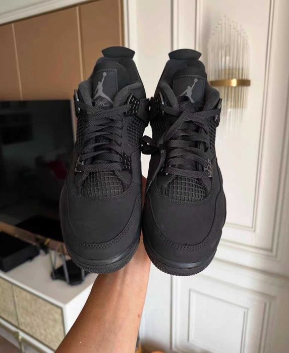 Jordan_4_Retro_Black_Cat Biegania / R.42