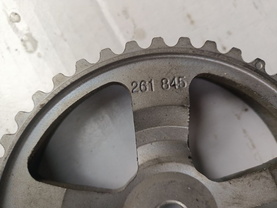 Koło wałka rozrządu 1,9dci Vivaro Trafic Scenic Laguna