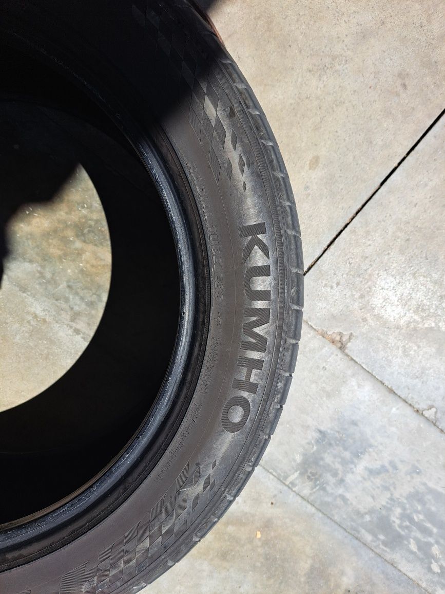 Pneus  245/50 R18