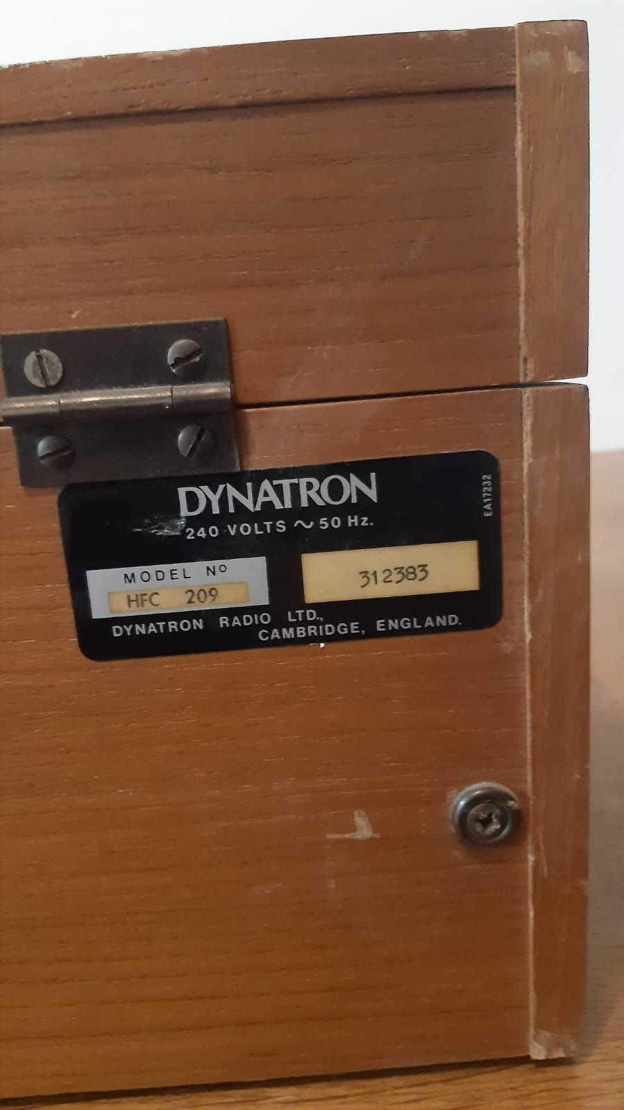 Gramofon dynatron HFC 209
