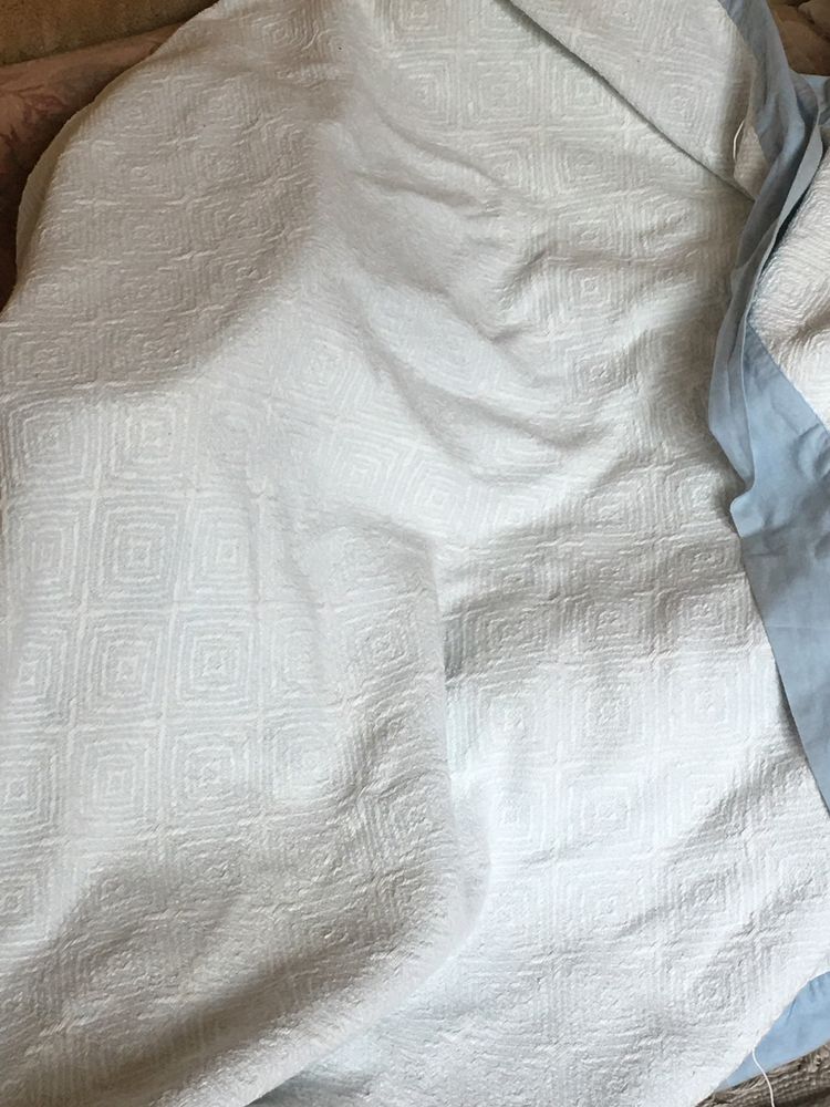 Narzuta, kapa na łóżko