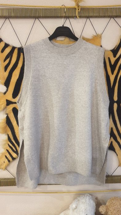 Жилет,жилетка H&M