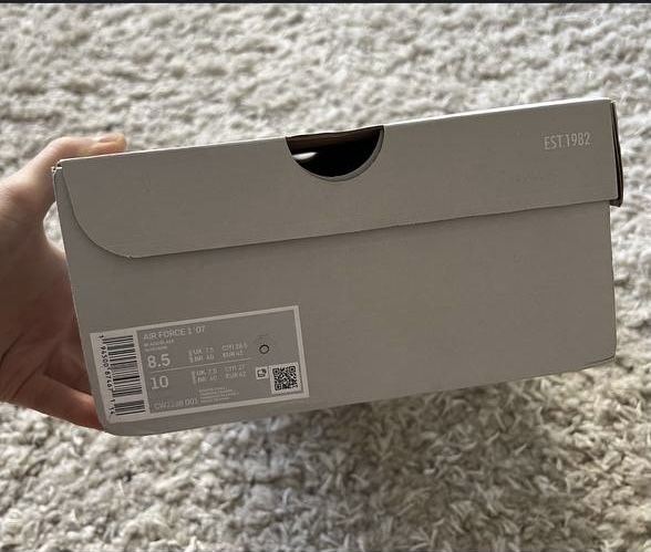 Продам оригінальні кросівки Nike air force 1