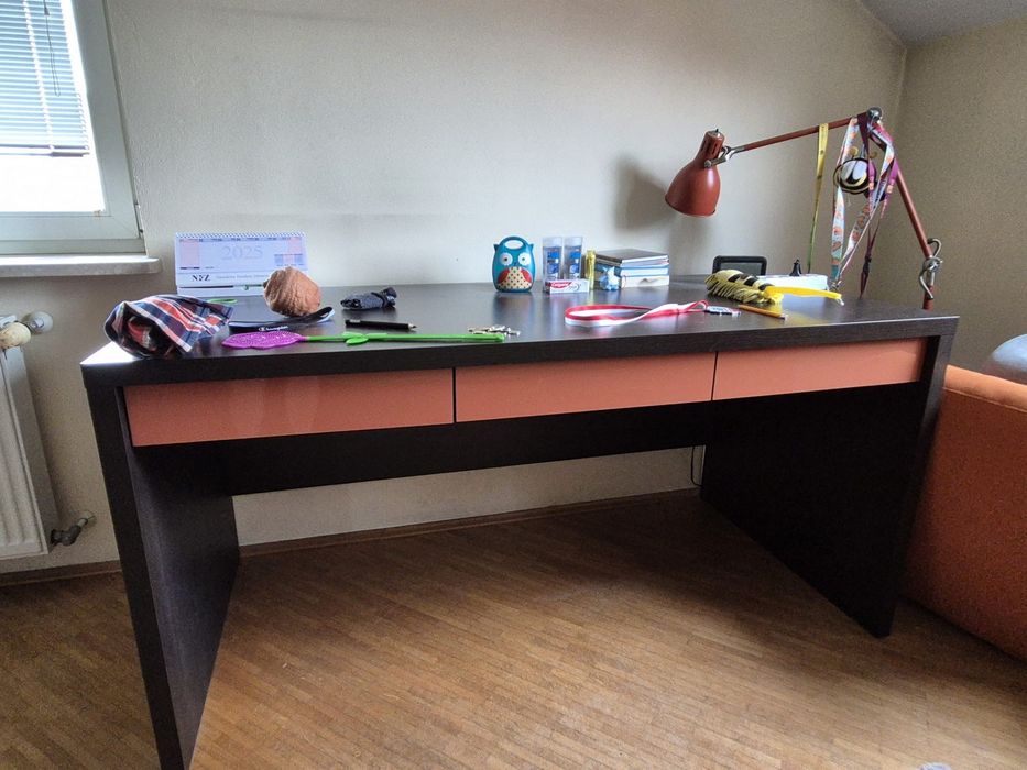 Biurko wenge z szufladami