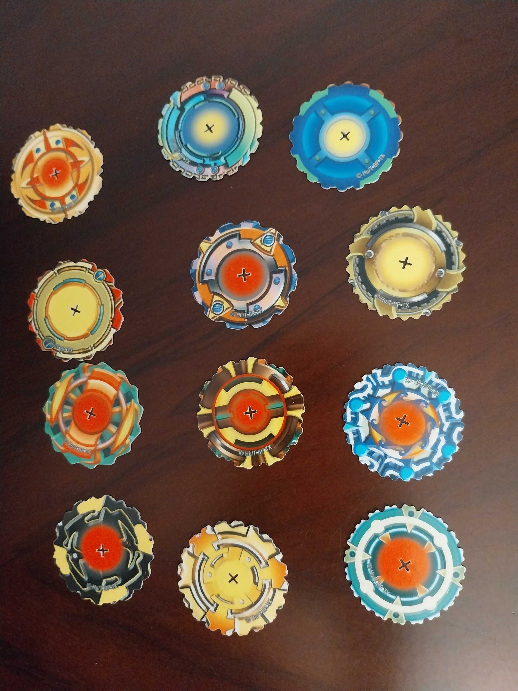 Lote 12 Beyblade Spinners