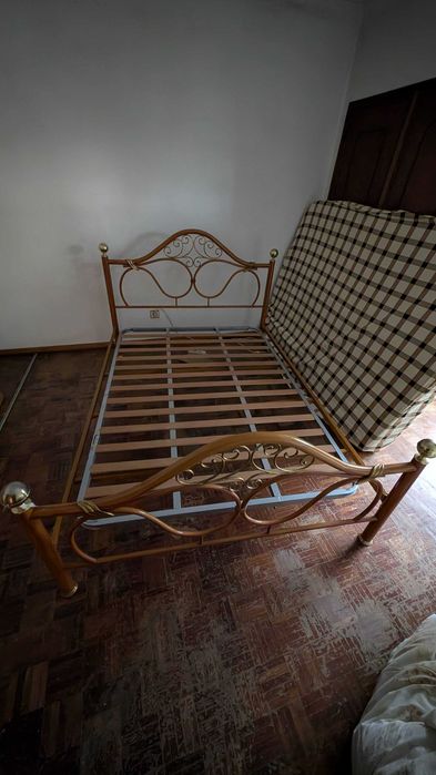 Cama de Casal 140x200