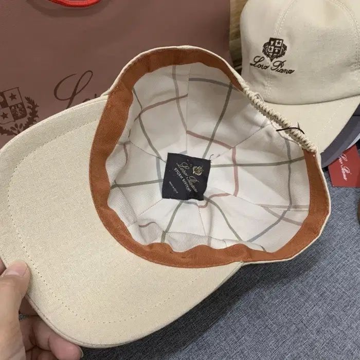 Кепка чоловіча Loro Piana