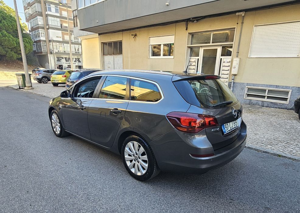 Opel Astra 1.7 CDTi 125cv ANO 2011 Tem 250.000KM