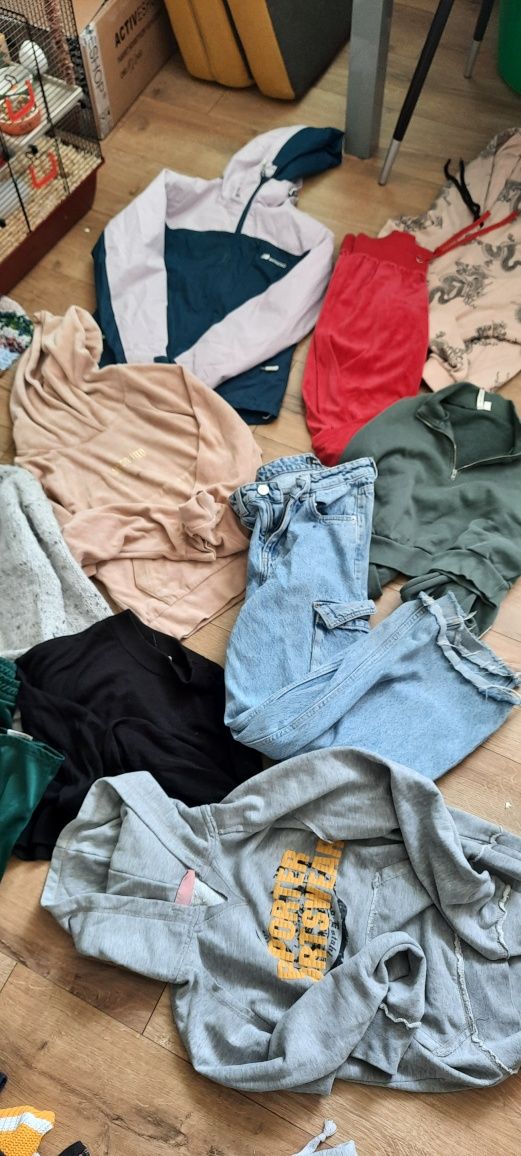 Paka mix ubrań r.140-160 za darmo.