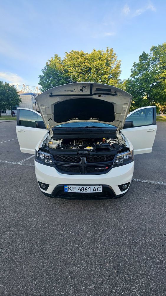 Продам авто Dodge journey