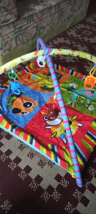 Дитячий розвивальний килимок