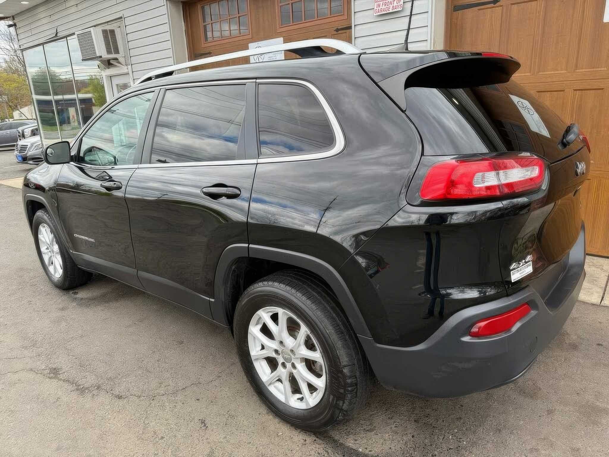 2018 Jeep Cherokee Latitude Plus