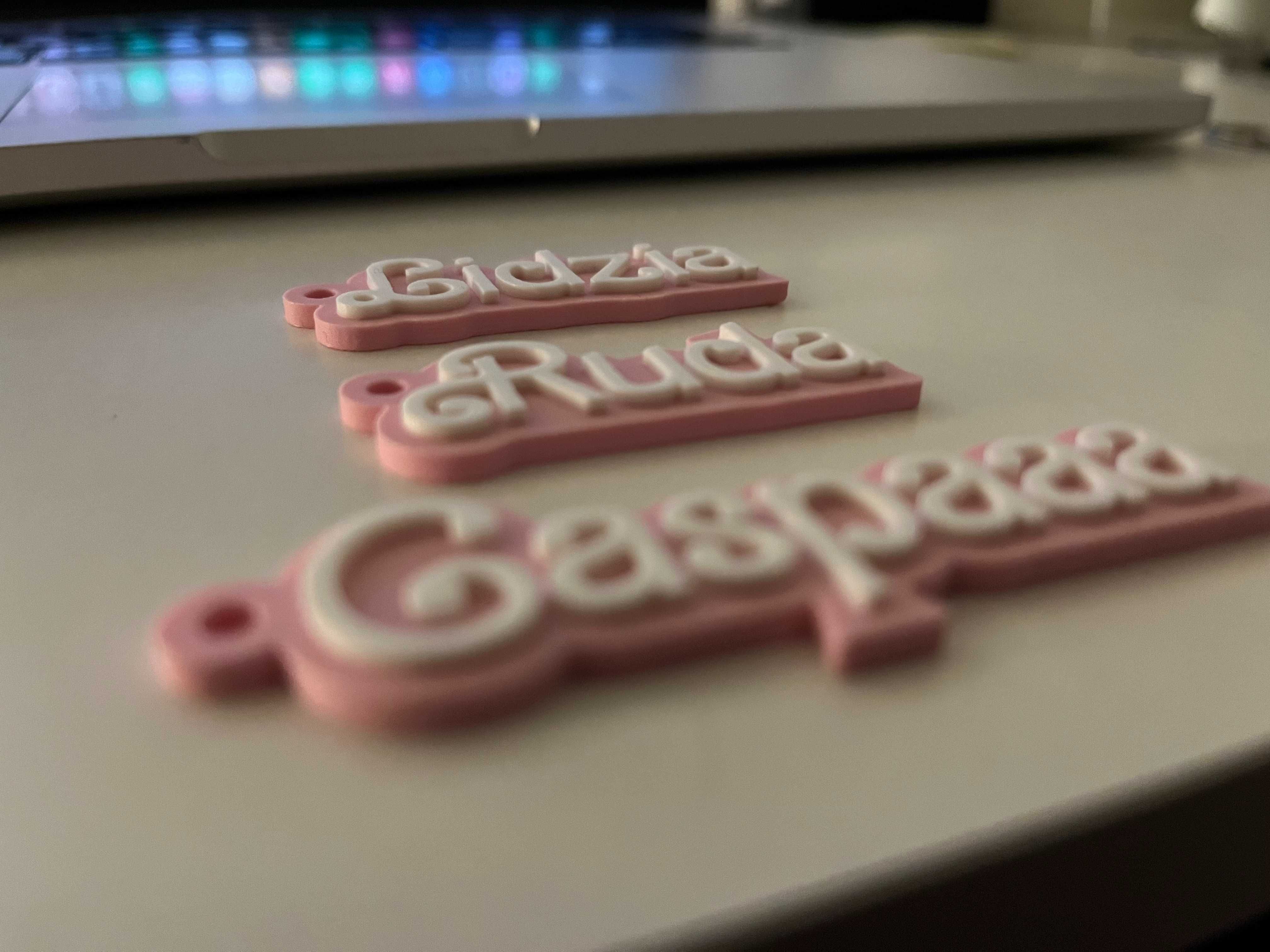 Personalizowany Brelok Barbie z Twoim imieniem