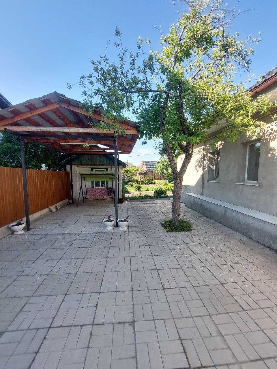 Продам будинок м. Зміїв