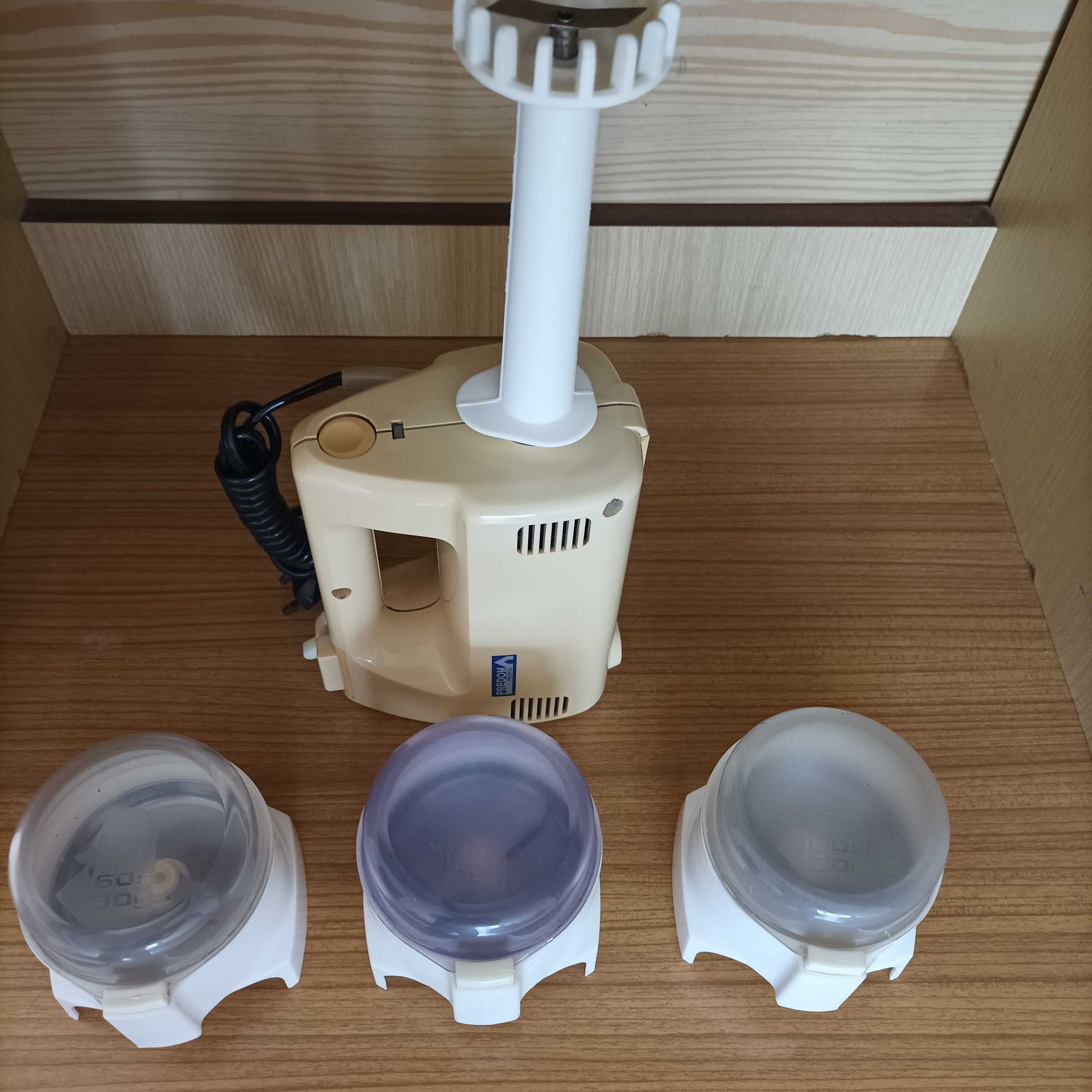 Młynek robota kuchennego Predom typ 720 z PRL-u